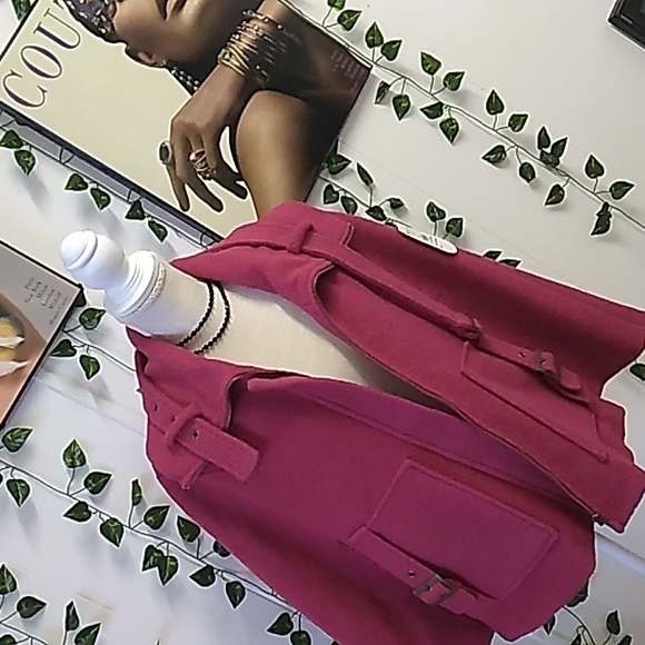 Luii ZIP FRONT FUSCHIA PONCHO SZ S FROM FOXWOOD RESORT/CASINO - Picture 2 of 14